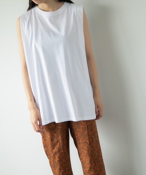 LOWRYS FARM（ローリーズファーム）の「タックノースリーブ　892660（Tシャツ/カットソー・レディース・オフホワイト/カーキ/ブラック/アイボリー・FREE）」の8枚目の写真