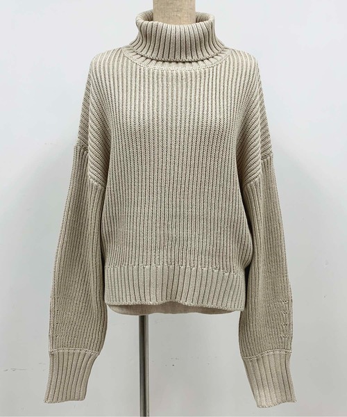 PICCIN（ピッチン）の「ハイネックボリュームニット（ニット/セーター・レディース・キャメル/チャコールグレー/ベージュ・M）」の12枚目の写真