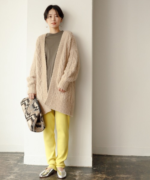 ADAM ET ROPE'（アダムエロペ）の「エコアルパカカーディガン（カーディガン/ボレロ・レディース・ブラック/ベージュ・FREE）」の6枚目の写真