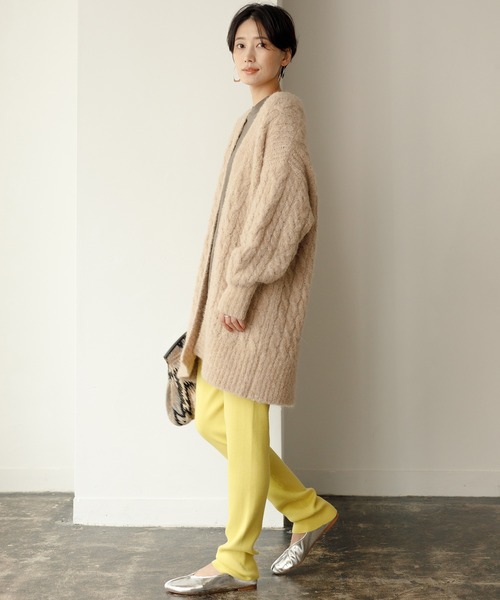 ADAM ET ROPE'（アダムエロペ）の「エコアルパカカーディガン（カーディガン/ボレロ・レディース・ブラック/ベージュ・FREE）」の10枚目の写真