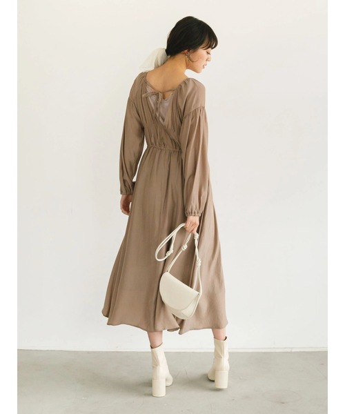 SLURR（スラ―）の「シャーリングバックリボンフレアワンピース（ワンピース・レディース・ベージュ/ミント/その他8・FREE）」の9枚目の写真