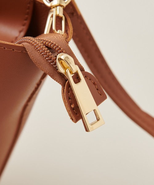 natural couture(ナチュラルクチュール)の「ウッドハンドル2WAYバケツトートバッグ(トートバッグ・レディース・グリーン/ライトベージュ/キャメル・FREE)」の10枚目の写真