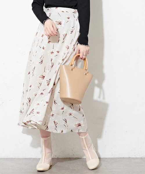 natural couture(ナチュラルクチュール)の「ウッドハンドル2WAYバケツトートバッグ(トートバッグ・レディース・グリーン/ライトベージュ/キャメル・FREE)」の15枚目の写真