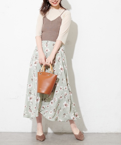 natural couture(ナチュラルクチュール)の「ウッドハンドル2WAYバケツトートバッグ(トートバッグ・レディース・グリーン/ライトベージュ/キャメル・FREE)」の21枚目の写真