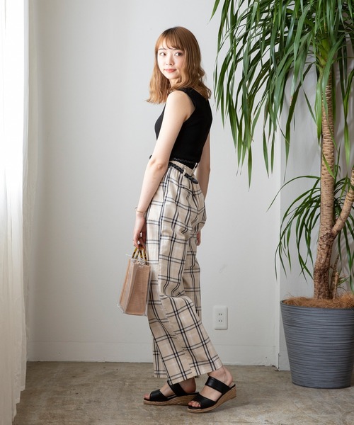 menue(メヌエ)の「ラウンドトゥウェッジヒールジュートサンダル(サンダル・レディース・グレイッシュベージュ/ホワイト系その他/ブラック系その他/ブラック・3L/LL/L/M/XS/XXS/S)」の5枚目の写真