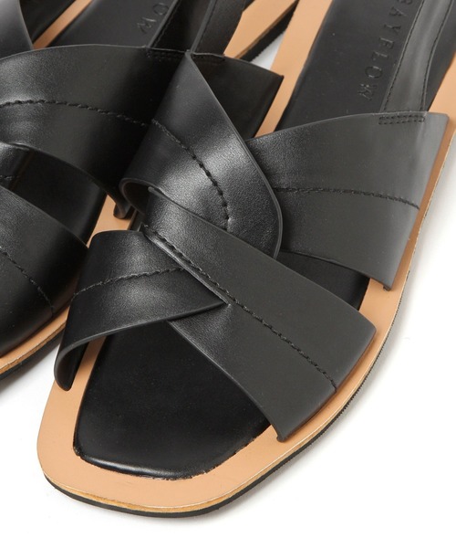 BAYFLOW（ベイフロー）の「ステッチクロスサンダル（サンダル・レディース・ブラック/オフホワイト・SMALL/MEDIUM/LARGE）」の15枚目の写真