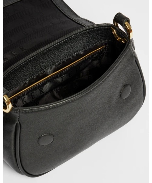 Ted Baker（テッドベーカー）の「TRINETT　リングディテール レザー クロスボディバッグ（ショルダーバッグ・レディース・ブラック/グリーン・O/S）」の11枚目の写真