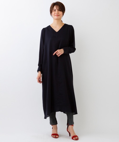 Sono(ソーノ)の「【SONO/ソーノ】ファインナチュラルロングワンピース(ワンピース・レディース・ネイビー/ナチュラル・1)」の9枚目の写真