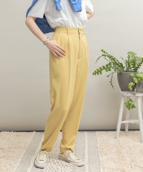 UR Lab.（アーバンリサーチラボ）の「『34サイズ/低身長向けも展開』ジョーゼットテーパードパンツ（その他パンツ・レディース・イエロー/ピンク/ネイビー/ブルー・34/36/38）」の8枚目の写真