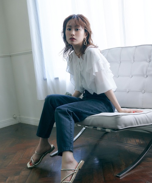 vis-`a-vis（ビサビ）の「ウェストギャザーデニム&ツイルテーパードパンツ（デニムパンツ・レディース・スミクロ/ホワイト系その他5/ブルー系その他4・SS/S/M/L）」の9枚目の写真