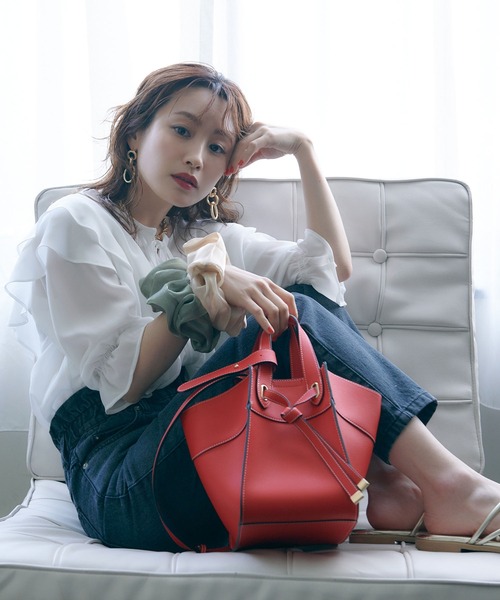 vis-`a-vis（ビサビ）の「ウェストギャザーデニム&ツイルテーパードパンツ（デニムパンツ・レディース・スミクロ/ホワイト系その他5/ブルー系その他4・SS/S/M/L）」の22枚目の写真