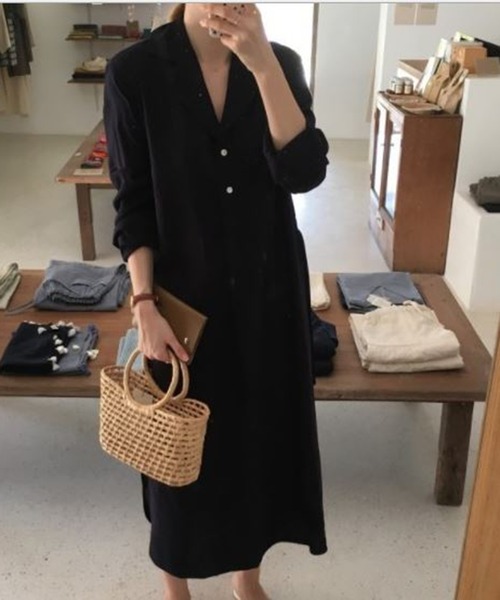 MAISON BREEZE（メゾンブリーズ）の「【MAISON BREEZE】ロングプルオーバーベルト付きシャツワンピース（シャツワンピース・レディース・ホワイト/ブラック/ベージュ・FREE）」の2枚目の写真