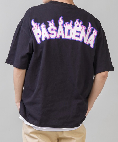 SPINNS（スピンズ）の「【ゆったりシルエット】 FIRE PSDNバックプリント半袖Tシャツ（Tシャツ/カットソー・メンズ・ホワイト/グリーン/ブラック・ONESIZE）」の2枚目の写真