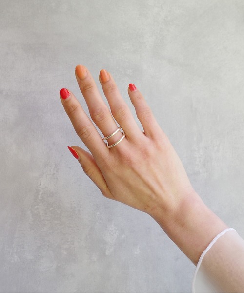 Lemme.(レム)の「【別注】Lemme for ISOLATION / W Circle Earcuff / イヤーカフ/シルバー925(イヤーカフ・レディース・シルバー・FREE)」の4枚目の写真