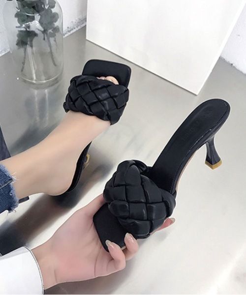 LUGG NAGG(ラグナグ)の「編み込みミュールサンダル(サンダル・レディース・ブラック/オフホワイト/ダークベージュ・23.5cm/23.0cm/24.0cm/22.5cm/24.5cm/25.0cm)」の11枚目の写真