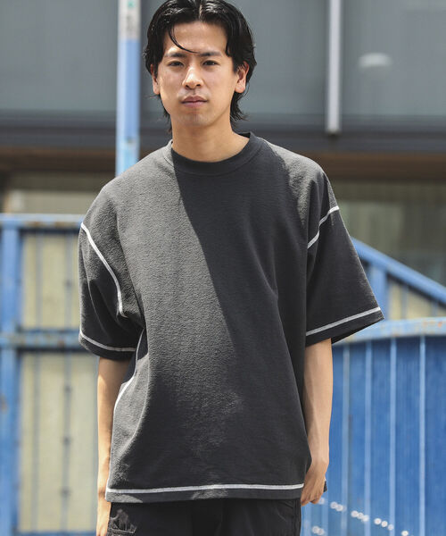 BEAMS(ビームス)の「BEAMS / ステッチ リバース Tシャツ(Tシャツ/カットソー・メンズ・ブラック系その他/ブラック系その他4・SMALL/MEDIUM/LARGE/X-LARGE)」の2枚目の写真