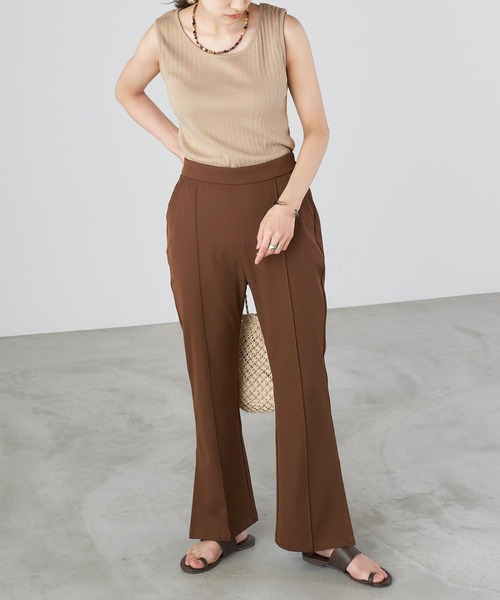 Chaco closet(チャコ クローゼット)の「コットンリブシンプルタンクトップ(タンクトップ・レディース・ブラック/ベージュ/オフホワイト・FREE)」の14枚目の写真