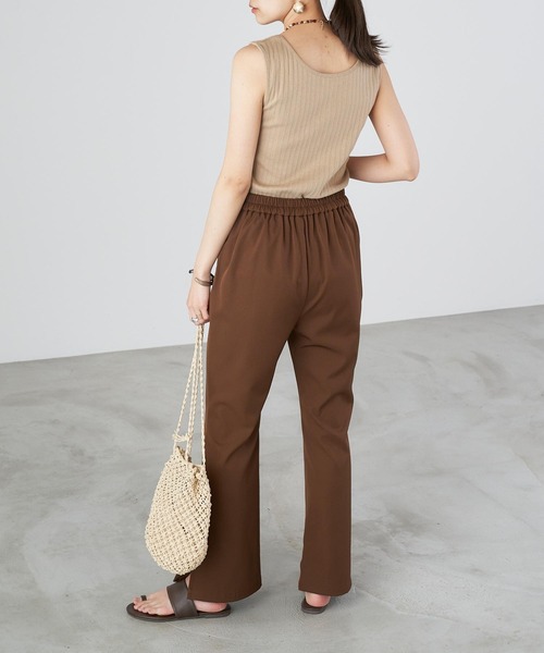 Chaco closet(チャコ クローゼット)の「コットンリブシンプルタンクトップ(タンクトップ・レディース・ブラック/ベージュ/オフホワイト・FREE)」の15枚目の写真