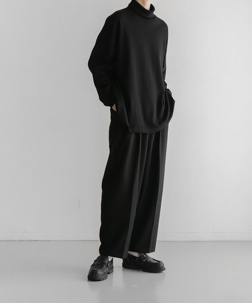 remer（リメール）の「loose basic turtle neck Tee / ルーズベーシックタートルネックTee（Tシャツ/カットソー・メンズ・ホワイト/ブラック・SMALL/MEDIUM/LARGE）」の6枚目の写真