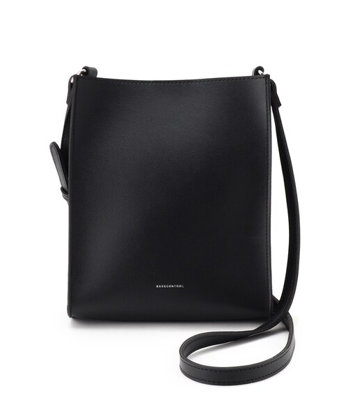 BASECONTROL（ベースコントロール）の「◆レザータッチ 軽量 縦型 コンパクトミニショルダーバッグ（ショルダーバッグ・メンズ・ブラック/グレー/ライトベージュ・99）」の2枚目の写真