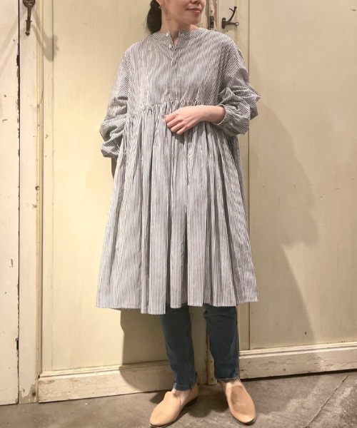 BEARDSLEY(ビアズリー)の「デニムパギンス(デニムパンツ・レディース・ブルー・1/0)」の14枚目の写真