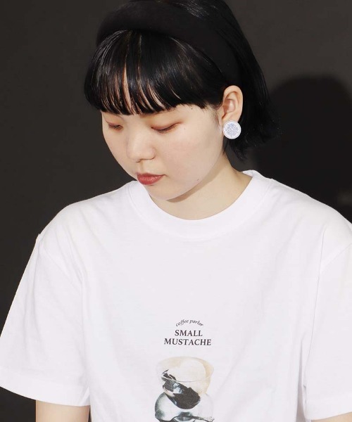 I am I in fact...(アイアムアイインファクト)の「SMALL MUSTACHE コースターイヤリング(イヤリング・レディース・グリーン/ブルー/ブラック・FREE)」の16枚目の写真