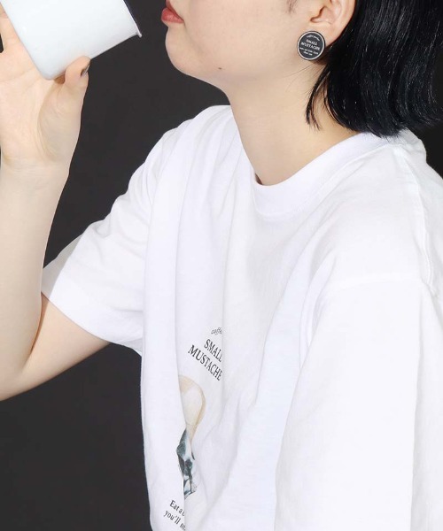 I am I in fact...(アイアムアイインファクト)の「SMALL MUSTACHE コースターイヤリング(イヤリング・レディース・グリーン/ブルー/ブラック・FREE)」の8枚目の写真