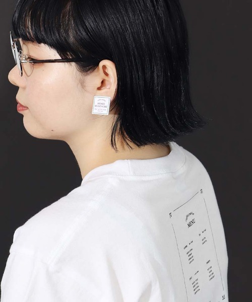 I am I in fact...(アイアムアイインファクト)の「SMALL MUSTACHE コースターイヤリング(イヤリング・レディース・グリーン/ブルー/ブラック・FREE)」の4枚目の写真