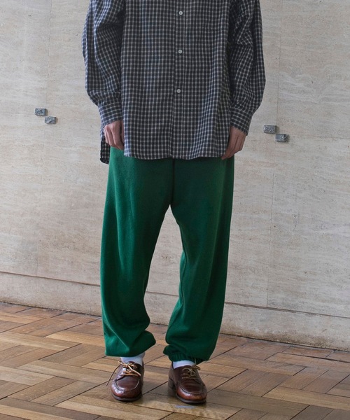wonderland(ワンダーランド)の「SWEAT PANTS(スウェットパンツ・メンズ・ブラック/アッシュグレー/グリーン・2/1/0)」の3枚目の写真