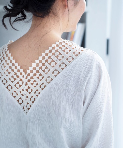 ONEME(ワンム)の「ONEME Back lace blouse(シャツ/ブラウス・レディース・オフホワイト・FREE)」の7枚目の写真