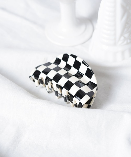 CALIFORNIA OUTFITTERS（カリフォルニア アウトフィッターズ）の「【LULKA（ルールカ）】ブロックチェックヘアクリップ サークルヘアクリップ（バレッタ/ヘアクリップ・レディース・ブラック系その他/ブラック系その他2/ブラック系その他3/ブラック系その他5/ブラック系その他4・ONE SIZE）」の9枚目の写真