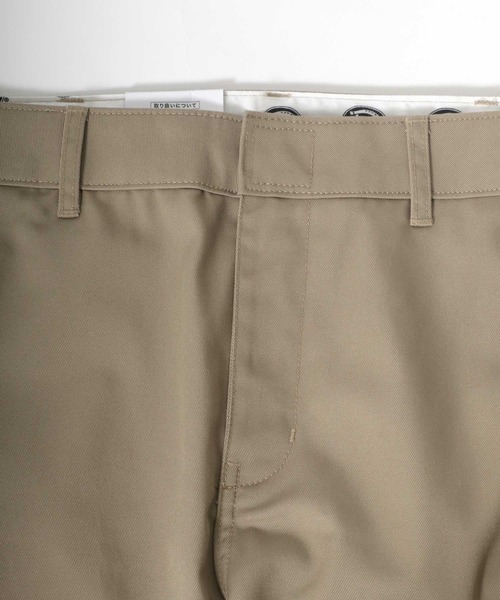 Dickies（ディッキーズ）の「Dickies(ディッキーズ)ツイルワイドテーパードカーゴパンツ（カーゴパンツ・メンズ・ベージュ/カーキ・32inch/30inch/28inch/34inch/36inch）」の5枚目の写真