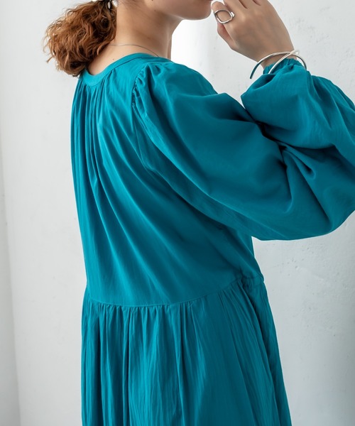 mystic（ミスティック）の「カシュクールティアードワンピース（ワンピース・レディース・オフホワイト/グリーン/バーガンディー・1/2）」の9枚目の写真