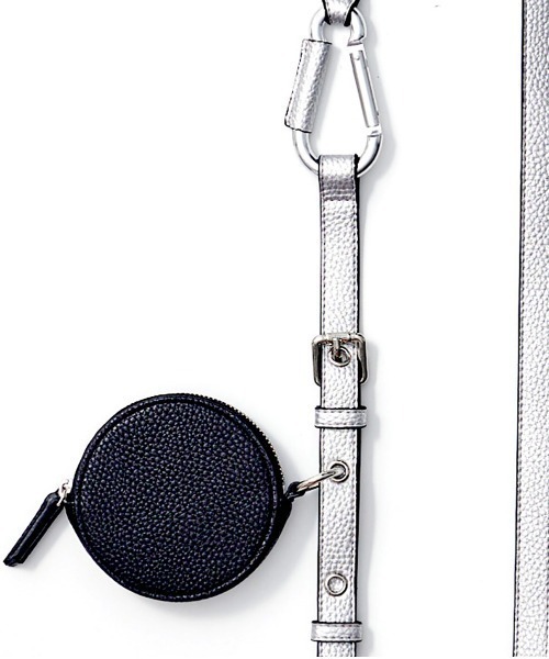 ajew（エジュー）の「ajew/エジュー/Canaviar circle shoulder（スマホグッズ・レディース・ホワイト/ブラック/シルバー/グレー/ブラウン・FREE/F）」の22枚目の写真