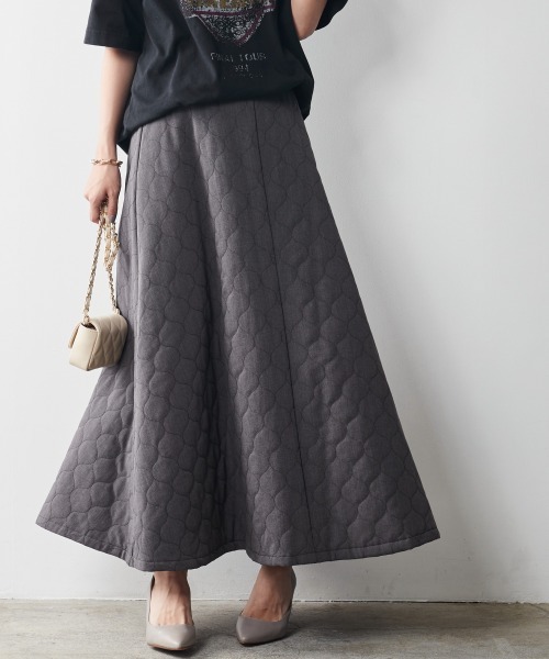 CHIC STYLE(シックスタイル)の「キルティングマキシフレアスカート <大きいサイズ有>シックスタイル (スカート・レディース・グレー/ブラック・4L/L/5L/LL/3L/6L/M)」の15枚目の写真