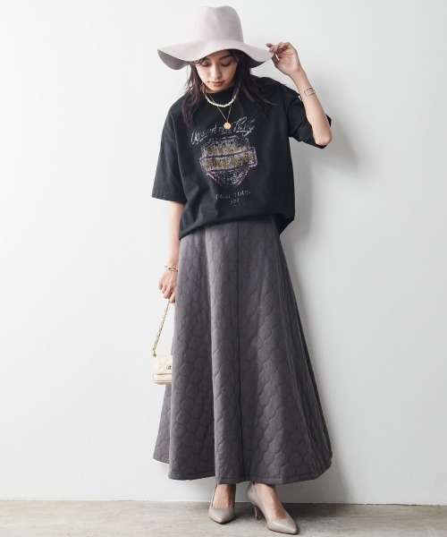 CHIC STYLE(シックスタイル)の「キルティングマキシフレアスカート <大きいサイズ有>シックスタイル (スカート・レディース・グレー/ブラック・4L/L/5L/LL/3L/6L/M)」の7枚目の写真