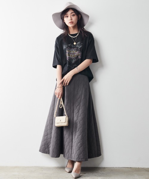 CHIC STYLE(シックスタイル)の「キルティングマキシフレアスカート <大きいサイズ有>シックスタイル (スカート・レディース・グレー/ブラック・4L/L/5L/LL/3L/6L/M)」の13枚目の写真