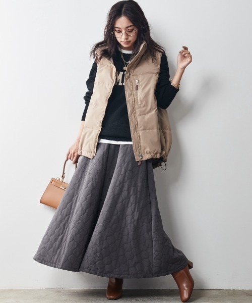 CHIC STYLE(シックスタイル)の「キルティングマキシフレアスカート <大きいサイズ有>シックスタイル (スカート・レディース・グレー/ブラック・4L/L/5L/LL/3L/6L/M)」の10枚目の写真