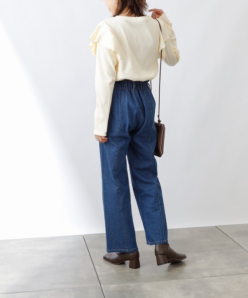 COLONY 2139（コロニートゥーワンスリーナイン）の「ランダムテレコ肩フリル長袖Tシャツ（Tシャツ/カットソー・レディース・アイボリー/ブルー/ブラック・SMALL/MEDIUM）」の11枚目の写真