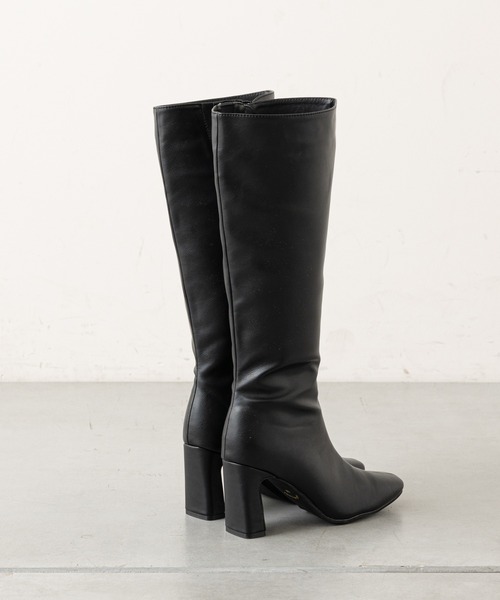 Chico（チコ）の「スクエアレザーロングブーツ（ブーツ・レディース・ブラウン/ブラック/アイボリー・LARGE/MEDIUM/SMALL）」の12枚目の写真