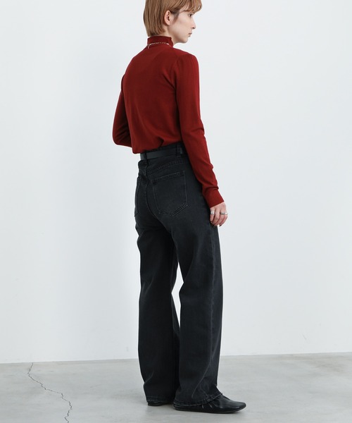 select MOCA（セレクトモカ）の「2021 AW ハイネックストレッチトップス（Tシャツ/カットソー・レディース・ブラック/レッド/アイボリー/チャコール・FREE）」の7枚目の写真