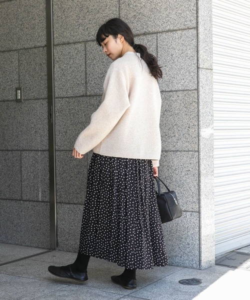 かぐれ(カグレ)の「ボアジップカーディガン(カーディガン/ボレロ・レディース・ライトグレー/ライトベージュ・FREE)」の10枚目の写真