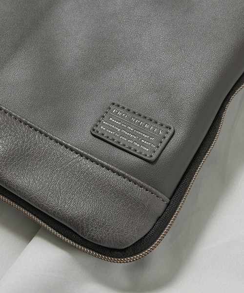 UNION STATION（ユニオンステーション）の「【PRO-SPERITY/プロスペリティ】別注2wayPUレザーボディバッグ（クラッチバッグ・メンズ・ブラック/ネイビー/グレー・FREE）」の13枚目の写真