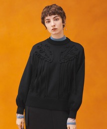 エンブロイダリーフリンジニット