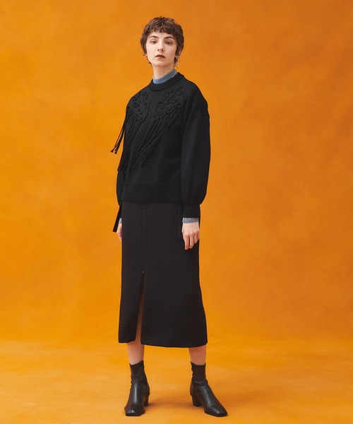 PUBLIC TOKYO(パブリックトウキョウ)の「エンブロイダリーフリンジニット(ニット/セーター・レディース・ブラック/ベージュ/アイボリー・FREE)」の5枚目の写真