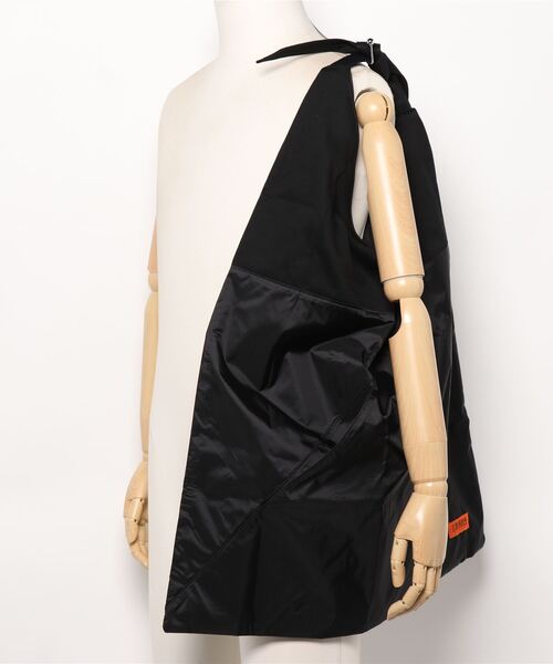UNIVERSAL OVERALL(ユニバーサルオーバーオール)の「ユニバーサルオーバーオール アシンメトリーAZUMA BAG(ハンドバッグ・レディース・ホワイト/ブラック/カーキ/マスタード・FREE)」の12枚目の写真