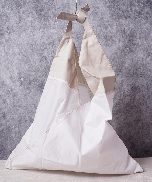 UNIVERSAL OVERALL(ユニバーサルオーバーオール)の「ユニバーサルオーバーオール アシンメトリーAZUMA BAG(ハンドバッグ・レディース・ホワイト/ブラック/カーキ/マスタード・FREE)」の11枚目の写真