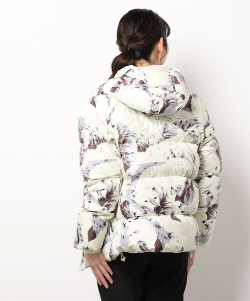 KENZO(ケンゾー)の「FES21 Polar Bear Down Jacket W(ダウンジャケット/コート・レディース・ベージュ系その他・SMALL/X-SMALL/MIDIUM)」の2枚目の写真