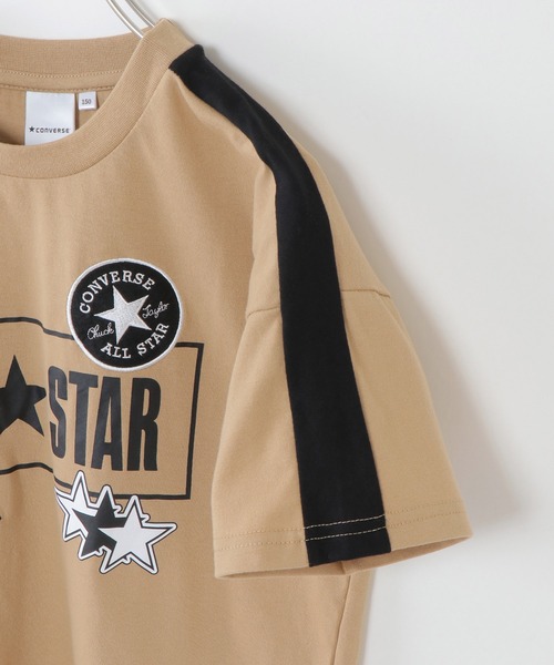 CONVERSE ALL STAR（コンバースオールスター）の「【WEB限定】【キッズ】CONVERSE コンバース ワッペンTシャツ（130~160cm）（Tシャツ/カットソー・キッズ・ブラック/キャメル・130/140/150/160）」の4枚目の写真