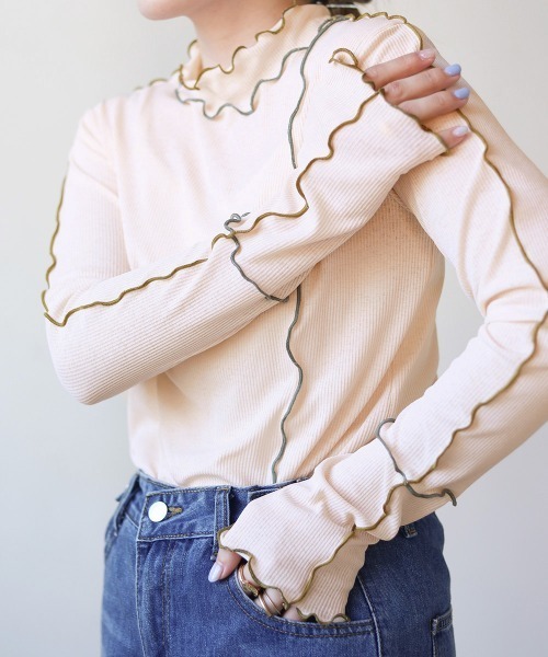 Bab（バブ）の「2WAY配色メロウハイネックトップス（Tシャツ/カットソー・レディース・パープル/アイボリー/キャメル・FREE）」の3枚目の写真